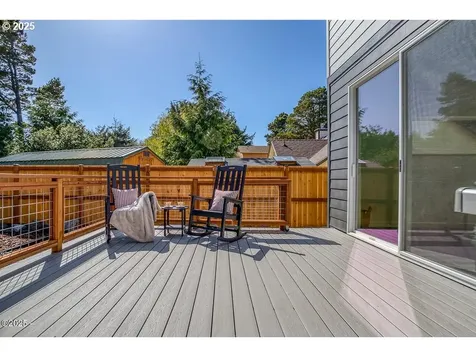 140 NW Lancer Street Lincoln City OR 97367