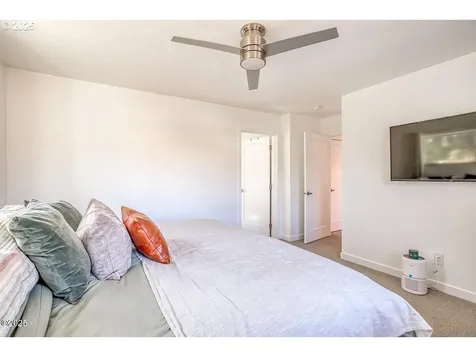 140 NW Lancer Street Lincoln City OR 97367