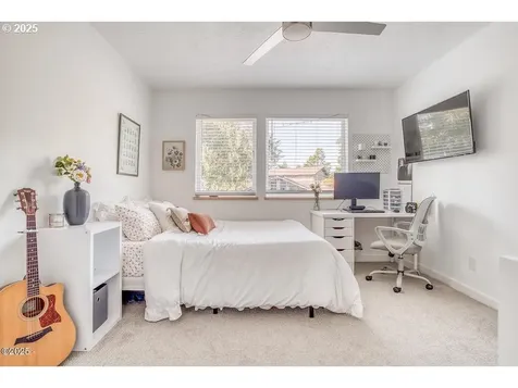 140 NW Lancer Street Lincoln City OR 97367