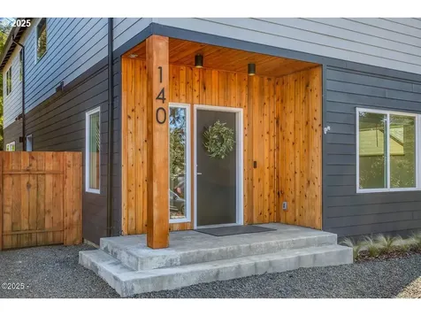 140 NW Lancer Street Lincoln City OR 97367