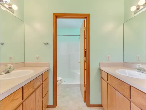 1451 SW Alder Avenue Warrenton OR 97146