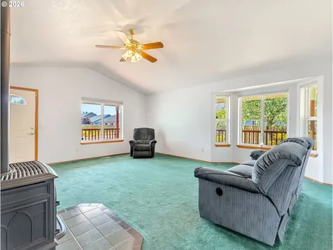 1451 SW Alder Avenue Warrenton OR 97146