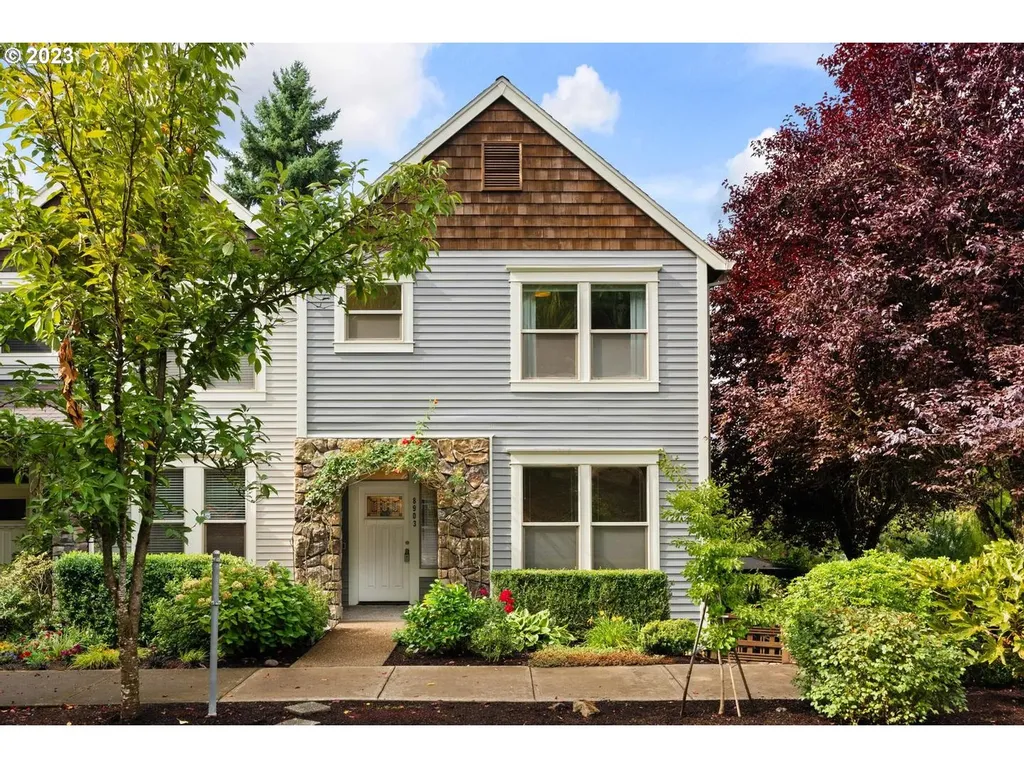 8903 Sw 7th Avenue Portland OR 97219