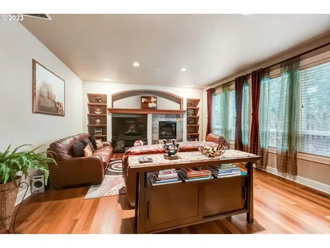 8734 SW 184th Drive Beaverton OR 97007