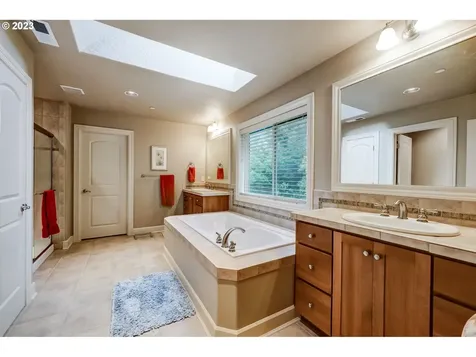 8734 SW 184th Drive Beaverton OR 97007
