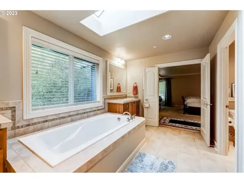 8734 SW 184th Drive Beaverton OR 97007