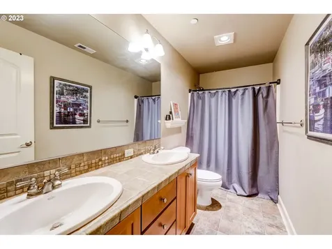 8734 SW 184th Drive Beaverton OR 97007