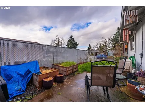 398 49th Street Springfield OR 97478