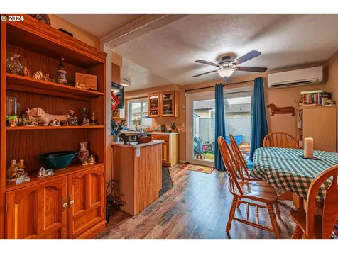 398 49th Street Springfield OR 97478