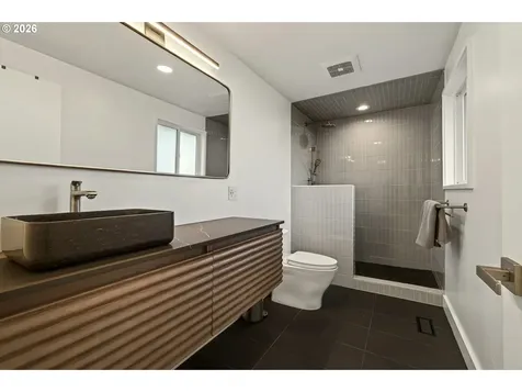 5214 NE Jessup Street Portland OR 97218