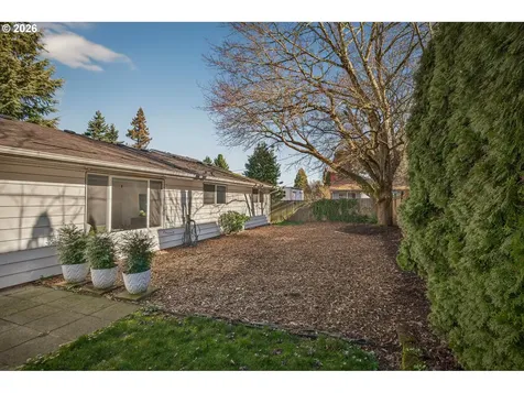 5214 NE Jessup Street Portland OR 97218