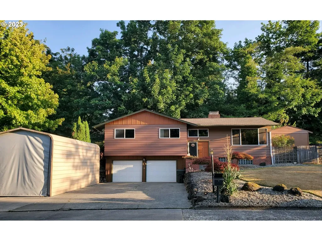 114 W Canyon View Drive Longview WA 98632