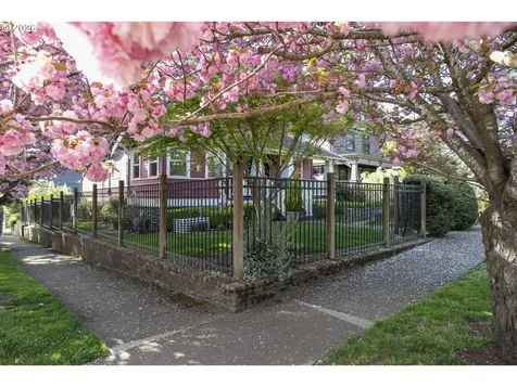 2400 H Street Vancouver WA 98663