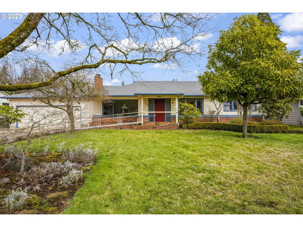 379 Hawthorne Avenue Eugene OR 97404