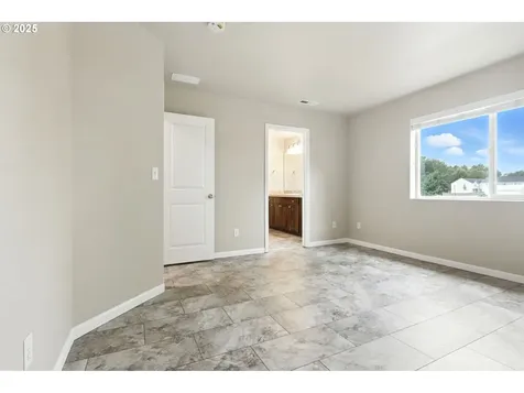 1918 NE 77th Place Vancouver WA 98664