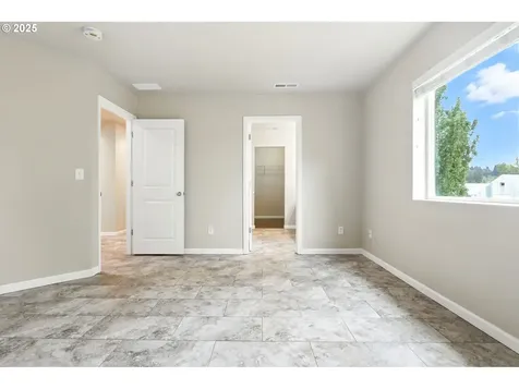 1918 NE 77th Place Vancouver WA 98664