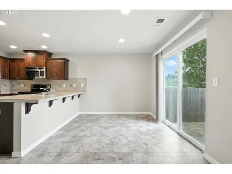 1918 NE 77th Place Vancouver WA 98664