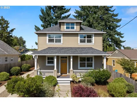 7827 N Hodge Avenue Portland OR 97203