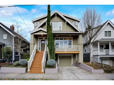 701 Ne Roselawn Street Portland OR 97211