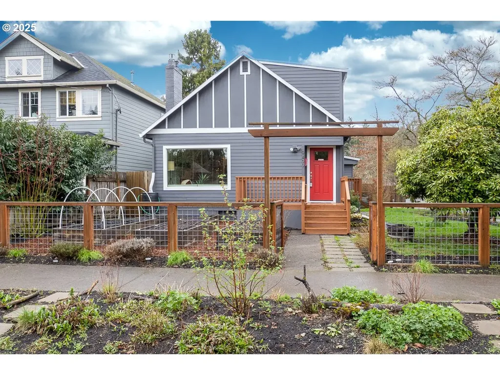 9499 N Trumbull Avenue Portland OR 97203