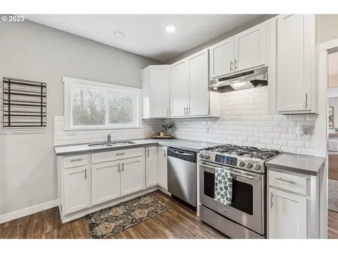9499 N Trumbull Avenue Portland OR 97203