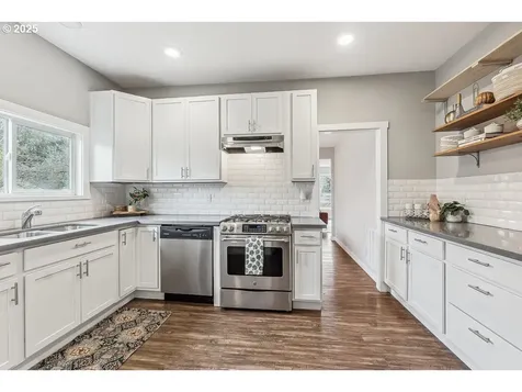 9499 N Trumbull Avenue Portland OR 97203