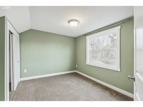 9499 N Trumbull Avenue Portland OR 97203