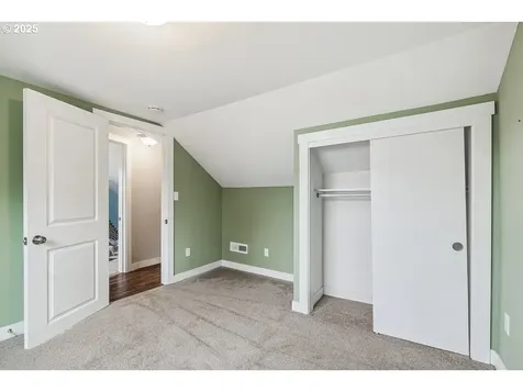 9499 N Trumbull Avenue Portland OR 97203