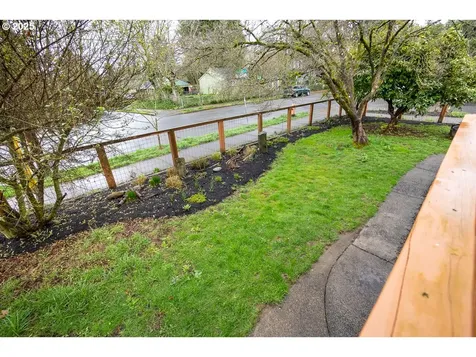 9499 N Trumbull Avenue Portland OR 97203