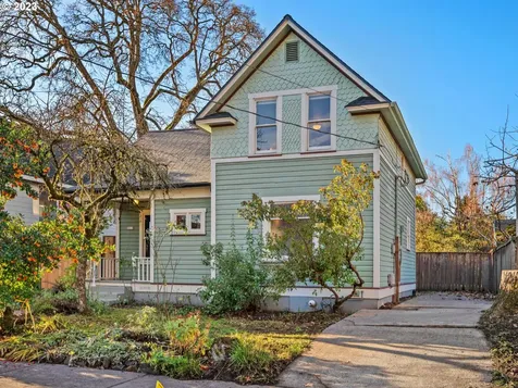 9119 N Richmond Avenue Portland OR 97203