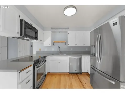 5194 NW 171st Place Portland OR 97229