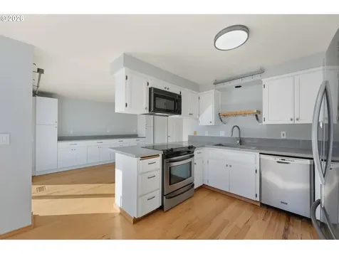5194 NW 171st Place Portland OR 97229