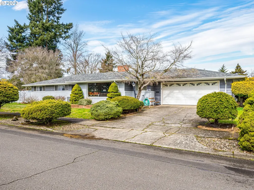 10141 Se Lincoln Street Portland OR 97216