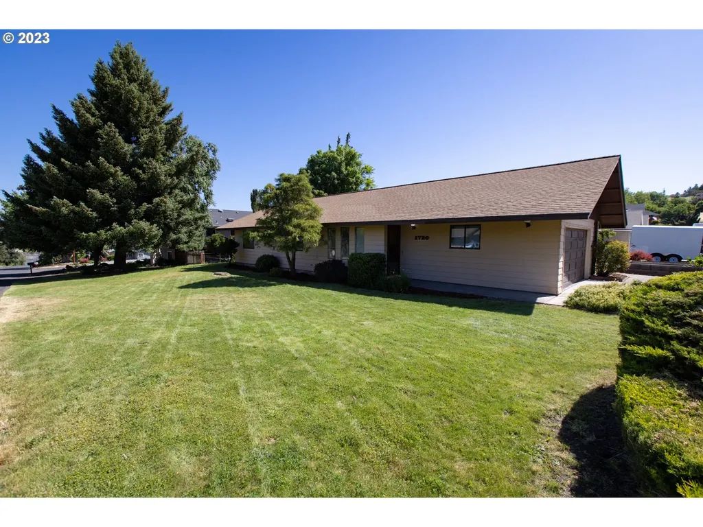 1720 Thompson Street The Dalles OR 97058