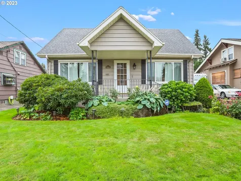 6956 Ne Stanton Street Portland OR 97213