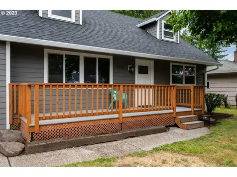 2031 Se 186th Avenue Portland OR 97233