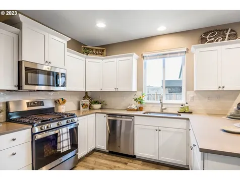 776 Cheadle Lake Court Lebanon OR 97355