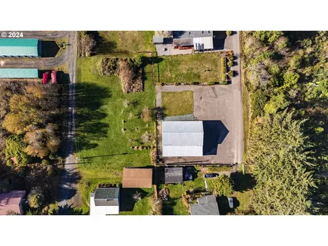 87702 17th Street SE Bandon OR 97411