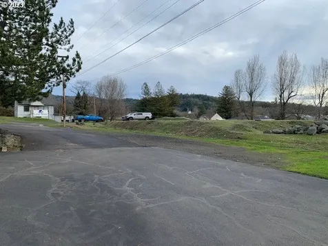 3317 NE Stephens Street Roseburg OR 97470
