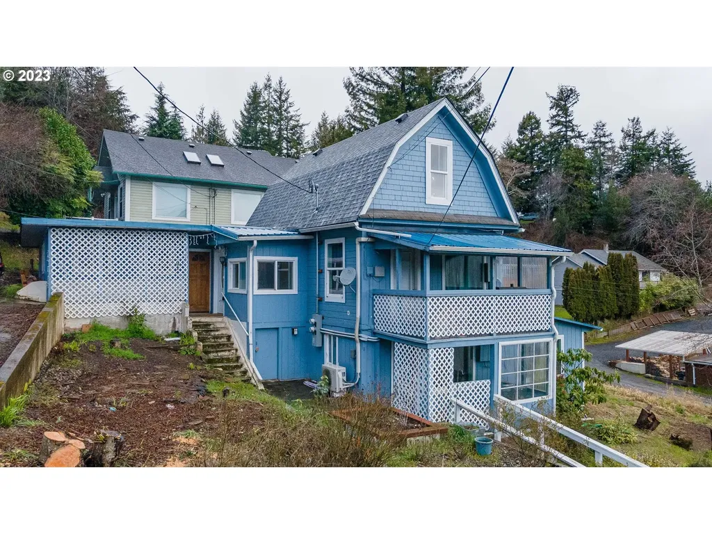 93795 Bay Park Lane Coos Bay OR 97420