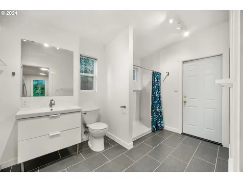 15020 Se Barbara Welch Lane Portland OR 97236