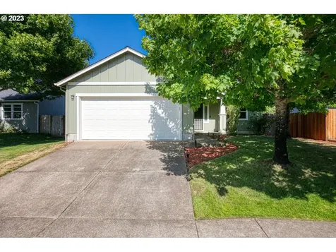 1679 S 58th Street Springfield OR 97478