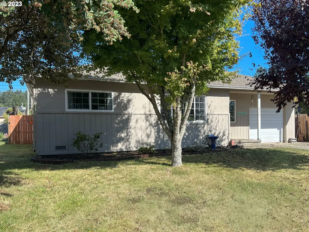 312 Railroad Street Brookings OR 97415