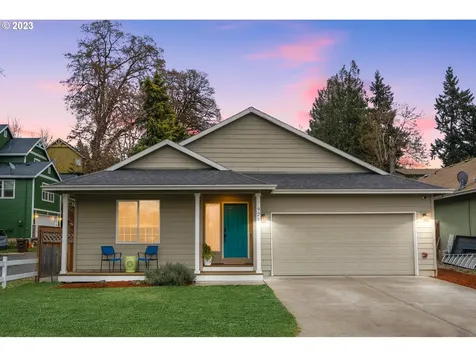 925 Yale Avenue Gladstone OR 97027
