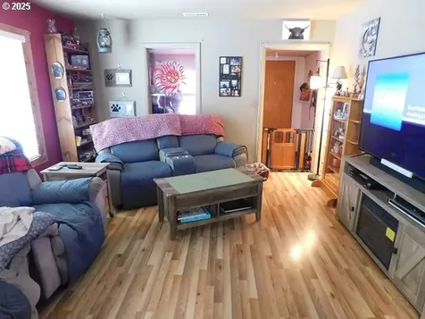 1108 Rose Avenue Vernonia OR 97064