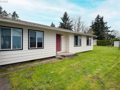 6437 SE Clatsop Street Portland OR 97206