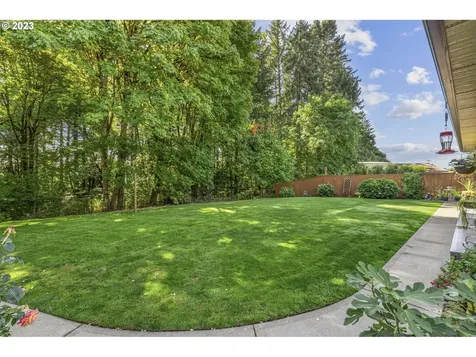 2838 Ne Cole Avenue Mcminnville OR 97128