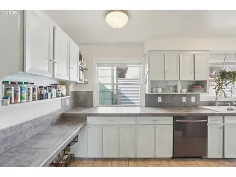 3220 NE 33rd Avenue Portland OR 97212