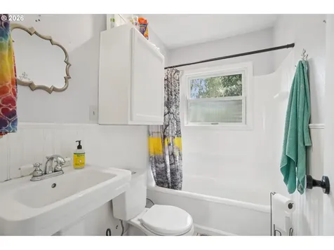 3220 NE 33rd Avenue Portland OR 97212