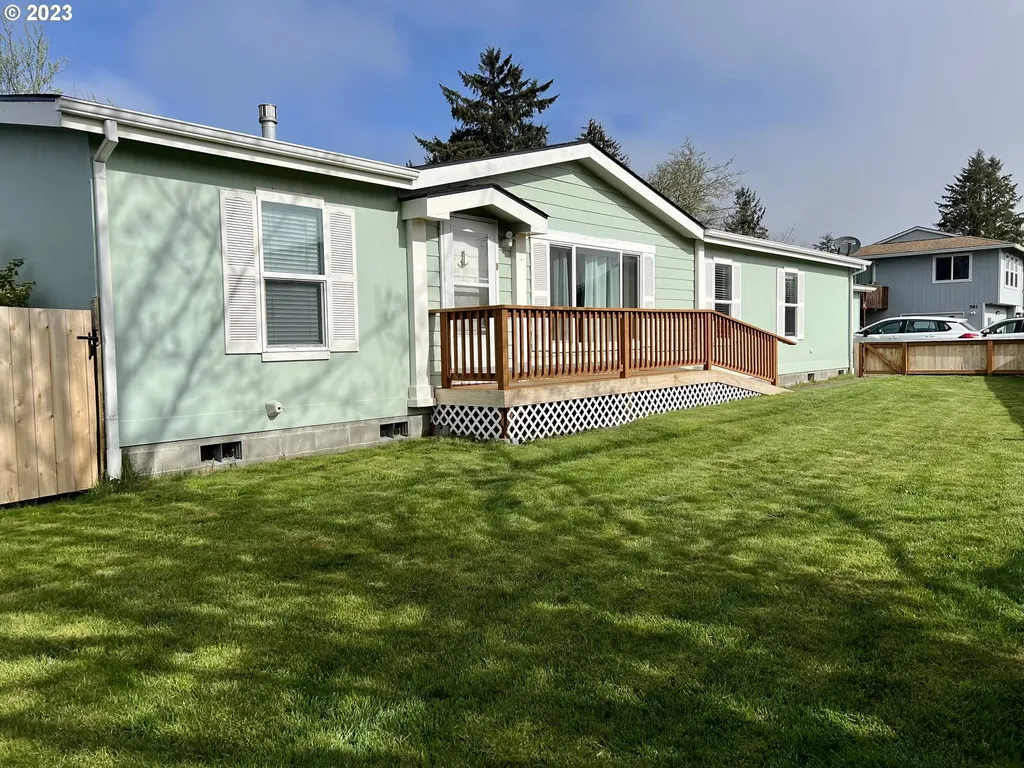 579 N Main Avenue Warrenton OR 97146